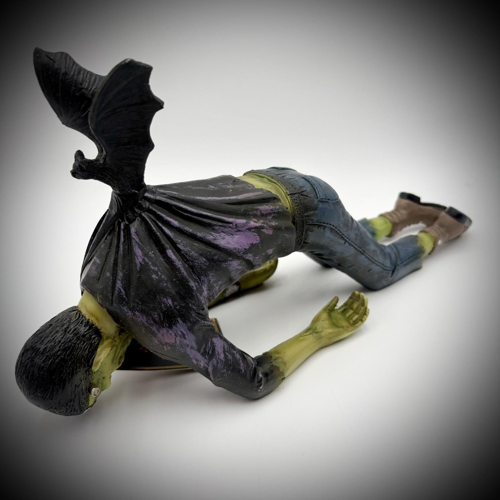 Halloween Zombie Frankenstein Bat Wings‎ Statue Figurine Decor
